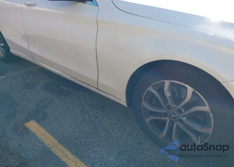 2018 Mercedes-Benz C 300 from USA, damaged, VIN 55SWF4JB8JU255044